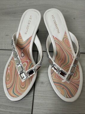 Liz Claiborne White T-Strap Sandals with Clear Gem Accents and Swirl Insole
